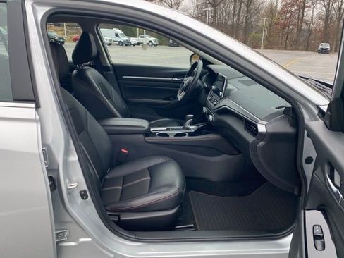 Certified 2024 Nissan Altima 2.5 SR image 29