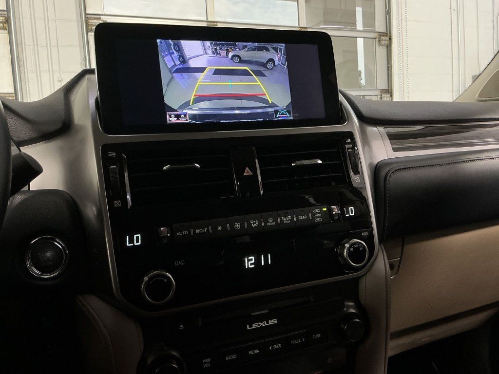 Used 2023 Lexus GX 460 Premium w/ Premium Package AWD/4WD image 20