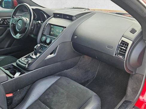 Used 2017 Jaguar F-TYPE Coupe image 18