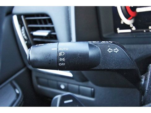 Used 2024 Nissan Rogue SL w/ SL Premium Package image 13