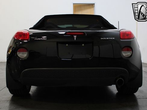 Used 2006 Pontiac Solstice Convertible w/ Premium Package image 11