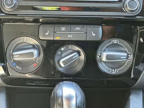 Used 2017 Volkswagen Jetta Sport w/ Jetta Sport Lighting Package FWD image 14