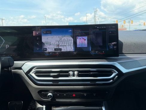 Certified 2023 BMW 330i xDrive Sedan w/ M Sport Package AWD/4WD image 19