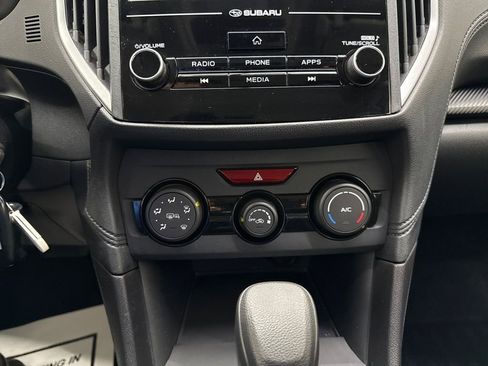 Used 2017 Subaru Impreza 2.0i Premium w/ BSD & Rcta/SRF/Eyesight image 19