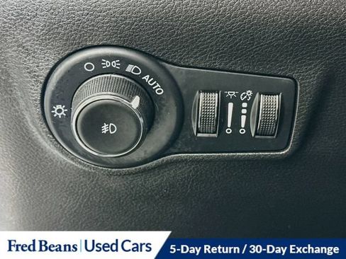 Used 2023 Jeep Compass Limited AWD/4WD image 14