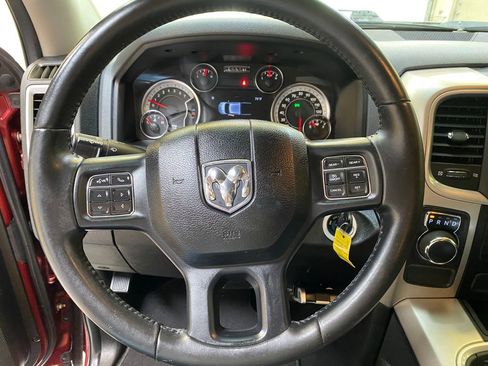 Used 2019 RAM 1500 Big Horn RWD image 30