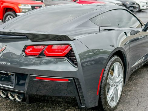 Used 2017 Chevrolet Corvette Stingray Coupe w/ 1LT RWD image 18