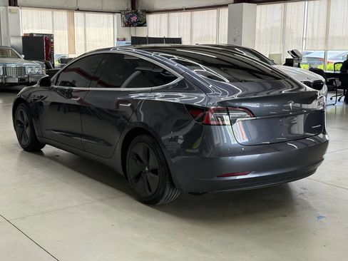 Used 2018 Tesla Model 3 AWD/4WD image 4