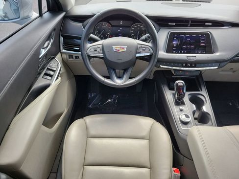 Used 2020 Cadillac XT4 Premium Luxury image 15