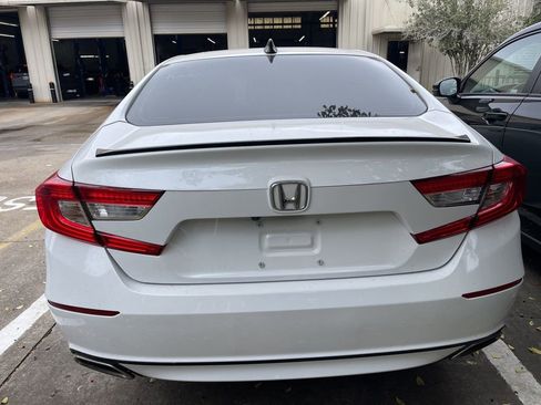Used 2021 Honda Accord Sport image 4