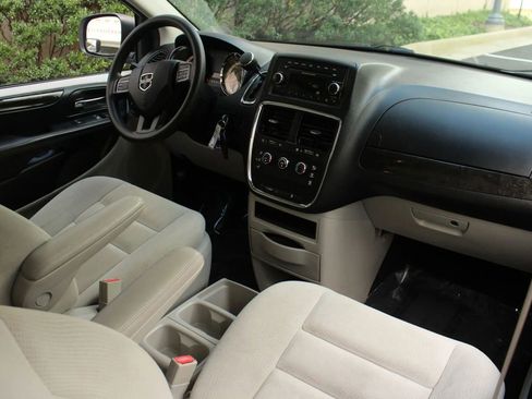 Used 2016 Dodge Grand Caravan SE w/ Quick Order Package 29E SE FWD image 56