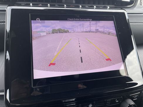 New 2025 Jeep Grand Cherokee Laredo X w/ Luxury Tech Group I RWD image 4