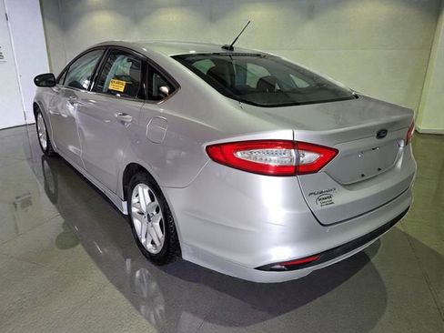 Used 2015 Ford Fusion SE image 17