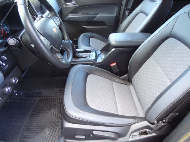 Used 2020 Chevrolet Colorado Z71 AWD/4WD image 6