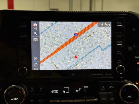 Used 2022 Toyota Highlander XSE image 32