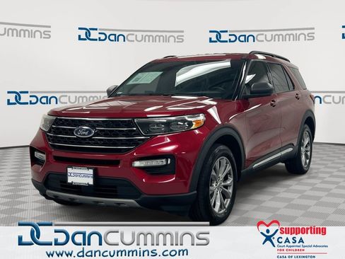 Used 2021 Ford Explorer XLT w/ Equipment Group 202A AWD/4WD image 1