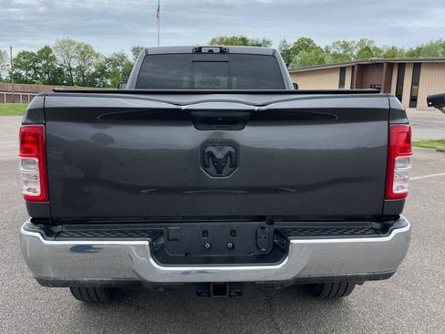 Used 2024 RAM 2500 Tradesman w/ Chrome Appearance Group AWD/4WD image 6
