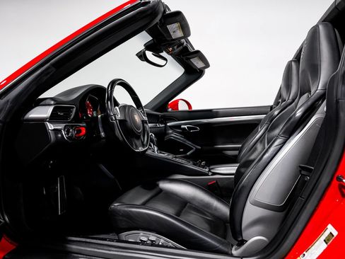 Used 2015 Porsche 911 Targa 4S AWD/4WD image 21