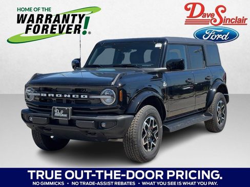 New 2026 Ford Bronco Outer Banks AWD/4WD image 1