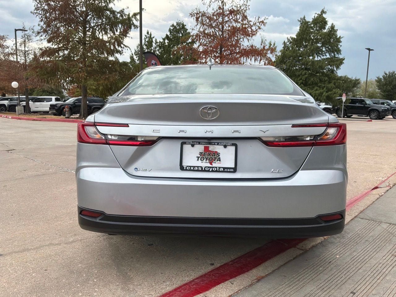 Used 2026 Toyota Camry LE FWD image 7