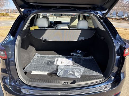 New 2025 MAZDA CX-5 AWD 2.5 S w/ Premium Plus Pkg image 7