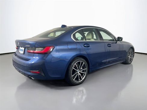 Used 2021 BMW 330i xDrive Sedan w/ Convenience Package AWD/4WD image 6
