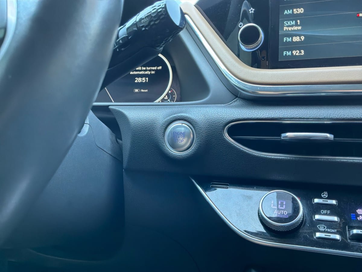 Used 2020 Hyundai Sonata Limited FWD image 17