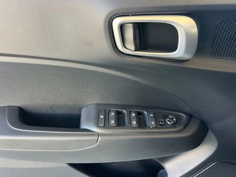 New 2026 Hyundai Venue SE FWD image 10