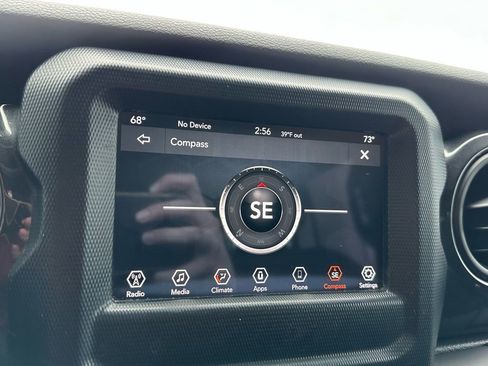 Used 2020 Jeep Wrangler Unlimited Sport AWD/4WD image 33