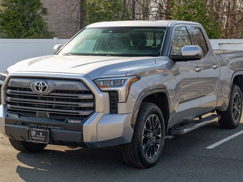 Used 2023 Toyota Tundra Limited AWD/4WD image 3