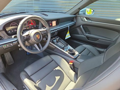 New 2026 Porsche 911 Carrera RWD image 4