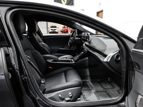 Used 2024 Lucid Air Touring AWD/4WD image 33