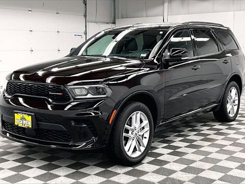Used 2024 Dodge Durango GT image 10