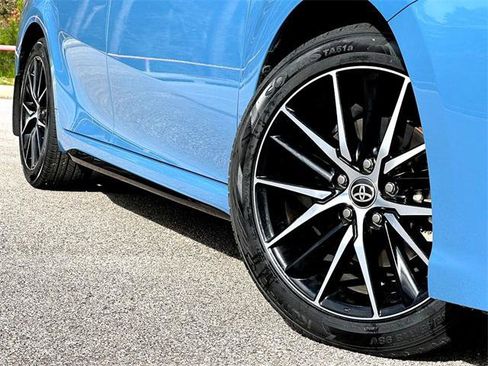 Certified 2024 Toyota Camry SE w/ Convenience Package image 2