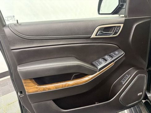 Used 2019 GMC Yukon Denali AWD/4WD image 11