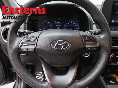 Used 2023 Hyundai Kona SEL AWD/4WD image 10