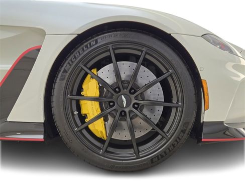 Used 2023 Aston Martin V12 Vantage image 8