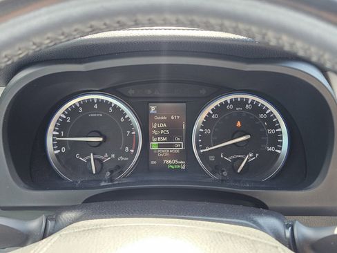 Used 2018 Toyota Highlander Limited Platinum image 30