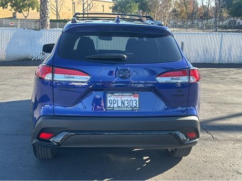 Used 2024 Toyota Corolla Cross SE image 5