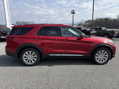 Used 2025 Ford Explorer Platinum w/ LUX Leather Package image 8