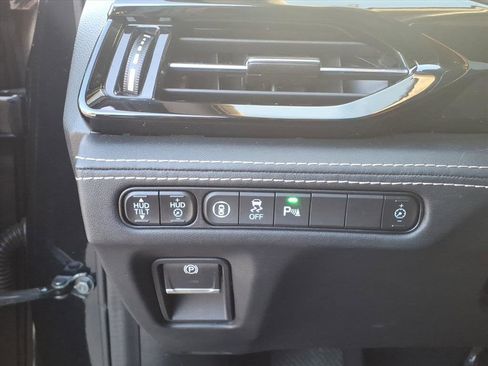 Used 2023 Acura MDX SH-AWD w/ Advance Package image 14