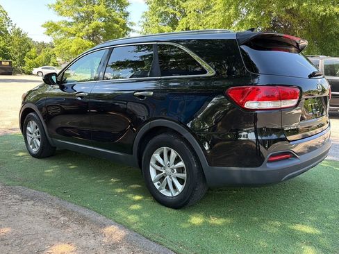 Used 2016 Kia Sorento FWD w/ LX Convenience Package image 7