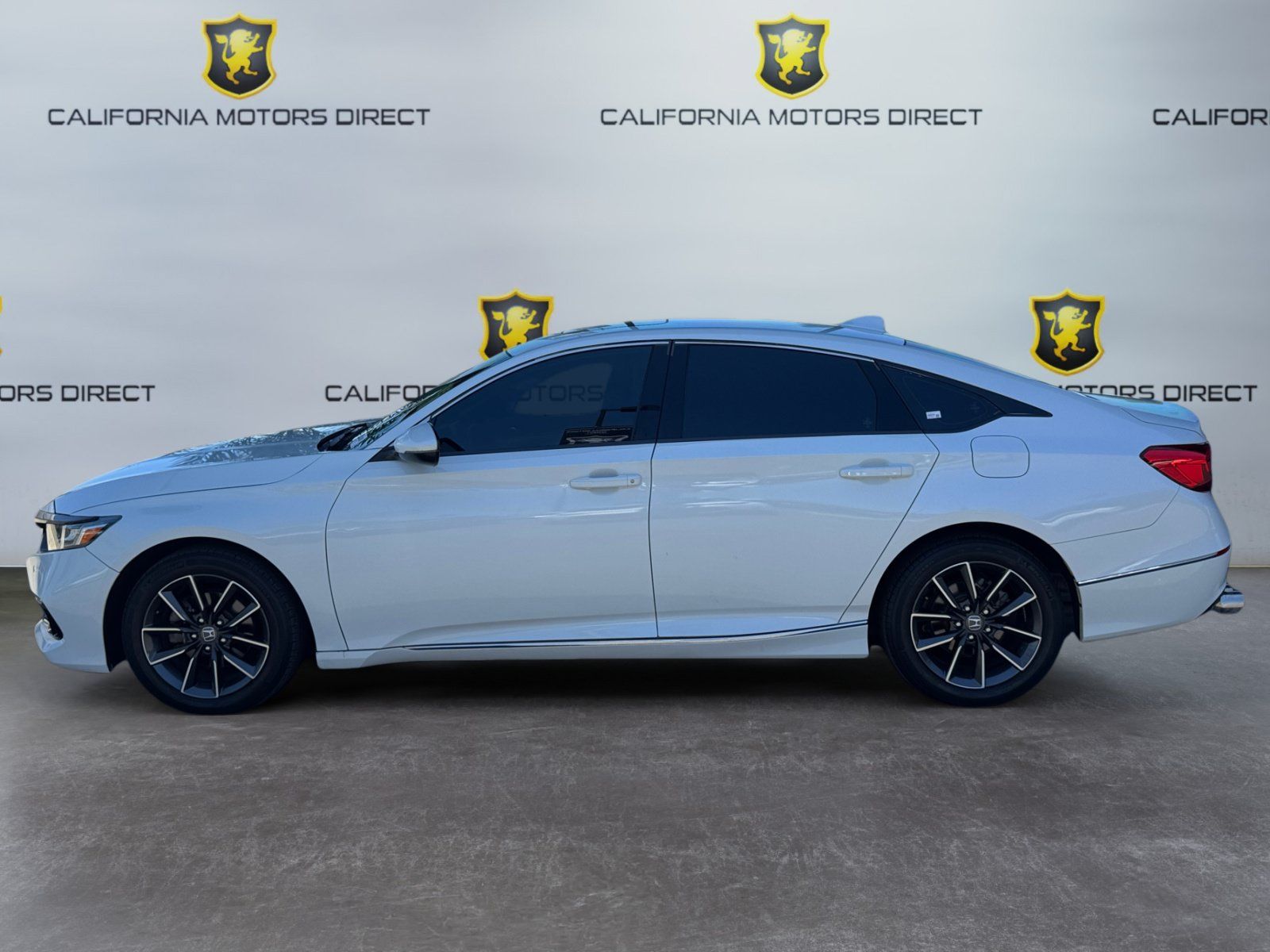 Used 2021 Honda Accord EX-L image 2
