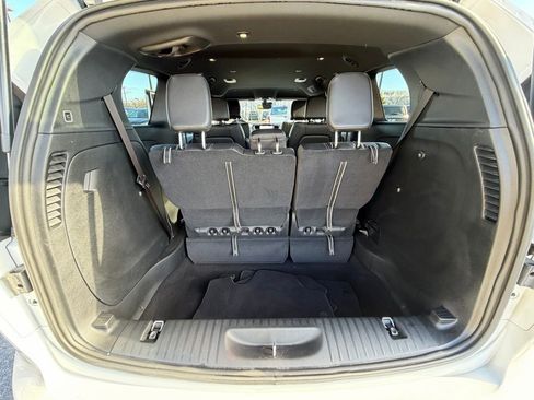 Certified 2025 Chrysler Pacifica Select image 36