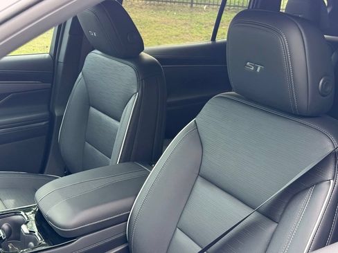 New 2026 Buick Enclave Sport Touring w/ Power Package FWD image 15