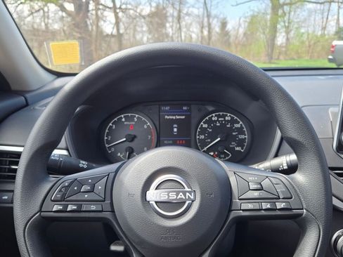 Used 2025 Nissan Altima 2.5 S FWD image 27