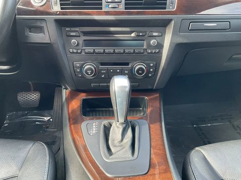 Used 2011 BMW 328i xDrive Sedan AWD/4WD image 17