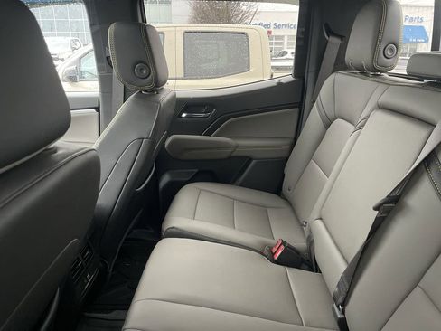 Used 2025 Chevrolet Colorado ZR2 w/ Technology Package image 14