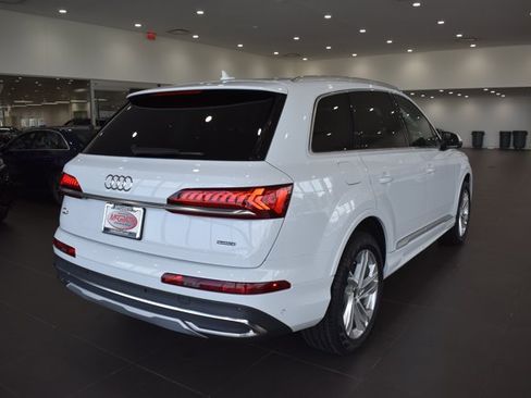 Used 2023 Audi Q7 3.0T Premium AWD/4WD image 7