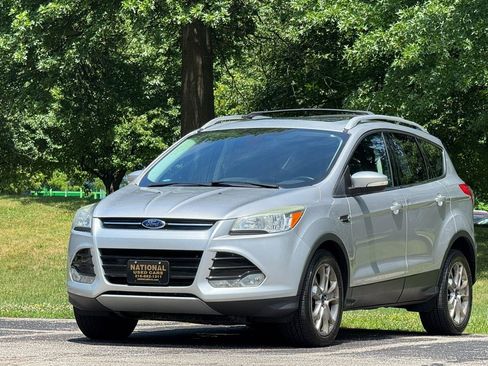 Used 2015 Ford Escape Titanium AWD/4WD image 3